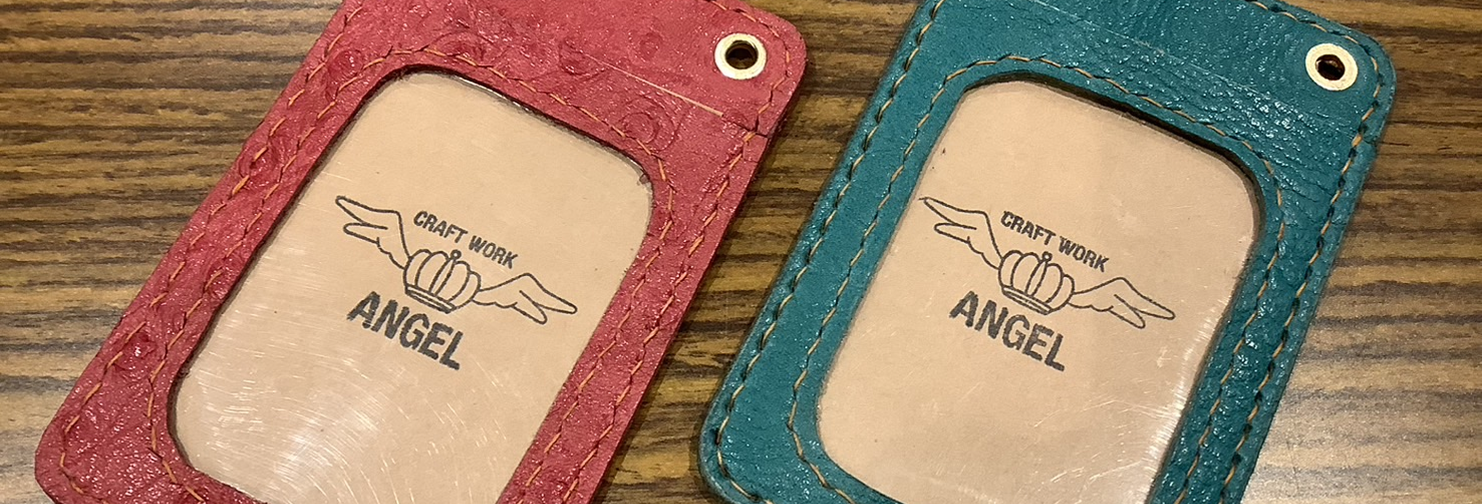CRAFT WORK ANGELの名前とロゴが入った革製品